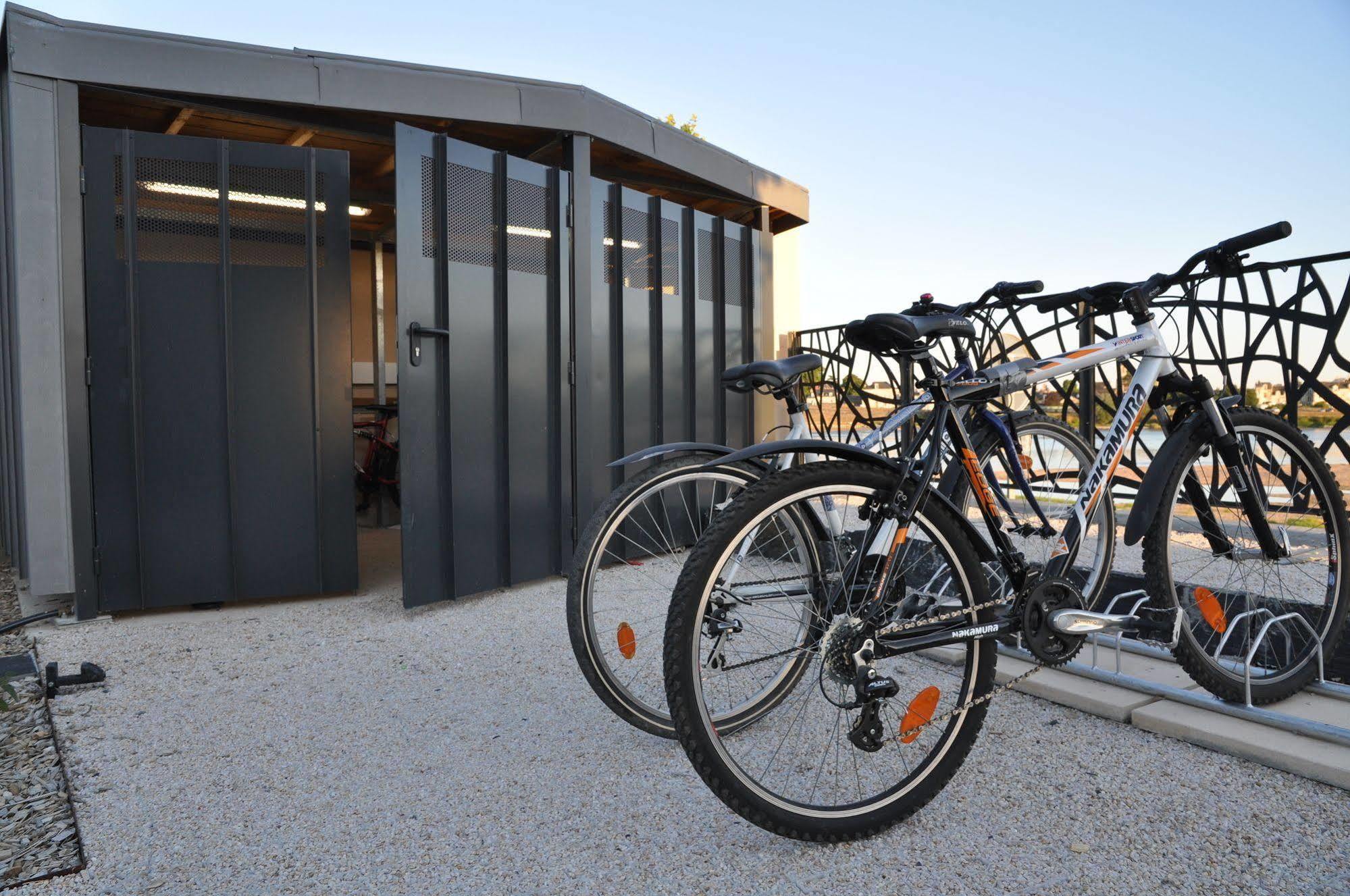 Les 3 Lieux Hotel Les Ponts-de-Ce Luaran gambar
